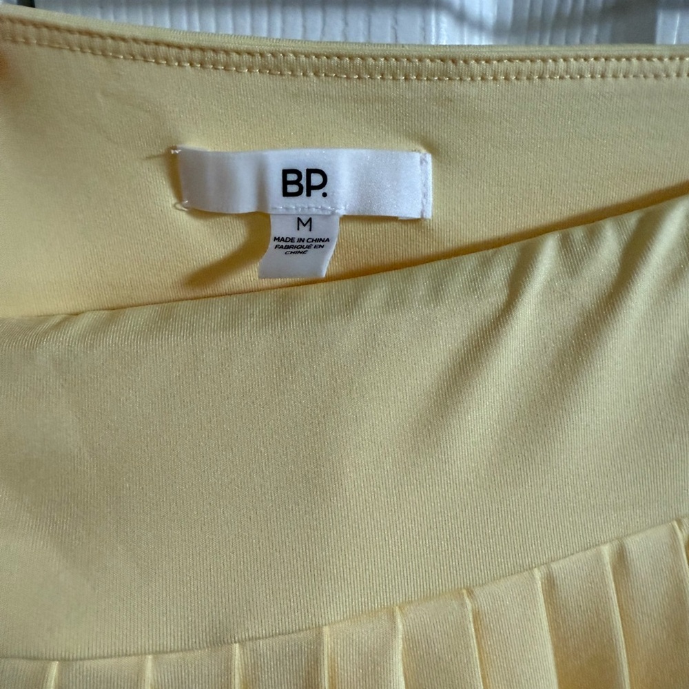 Nordstrom bp yellow Pleated Skort M - Picture 5 of 6